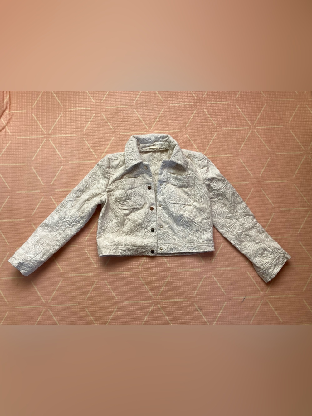 Elie Tahari Ivory Textured Quilted Jacket